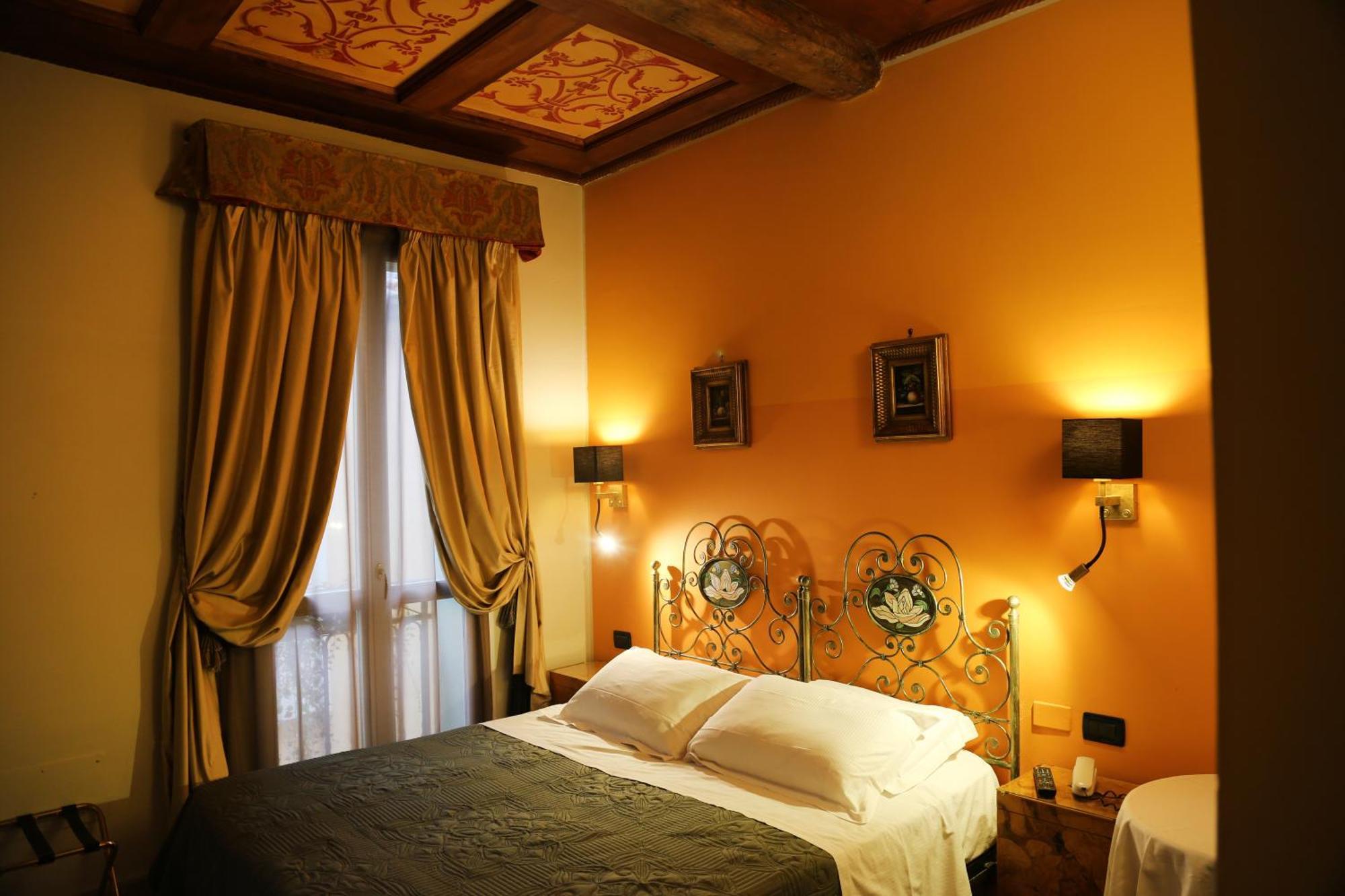 Albergo delle Drapperie Bologna Esterno foto